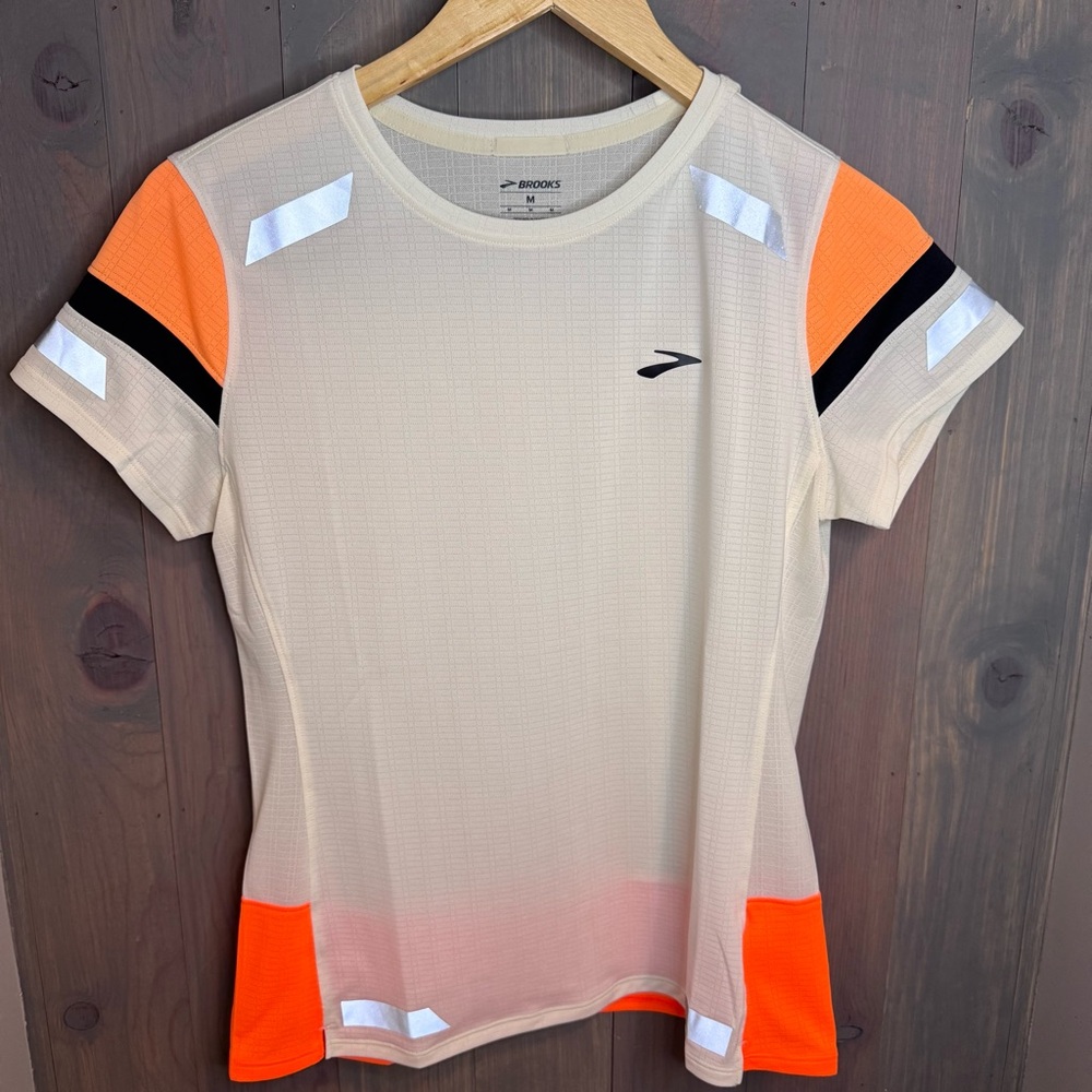 Brooks Run Happy High Visibility Tee Cream Orange Reflective Medium